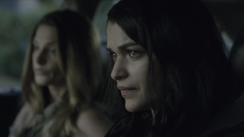 Ashley-Greene-dot-nl_Rogue4x04TheDeterminedandtheDesperate2375.jpg