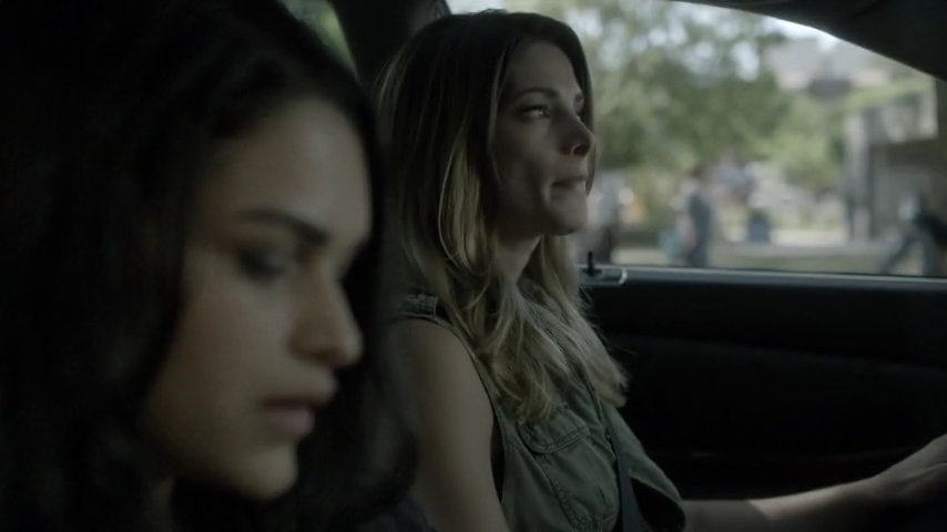 Ashley-Greene-dot-nl_Rogue4x04TheDeterminedandtheDesperate2425.jpg