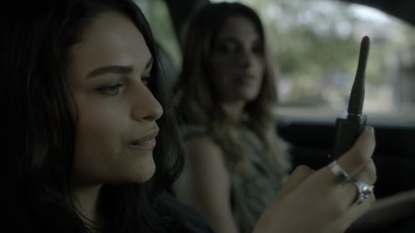 Ashley-Greene-dot-nl_Rogue4x04TheDeterminedandtheDesperate2440.jpg