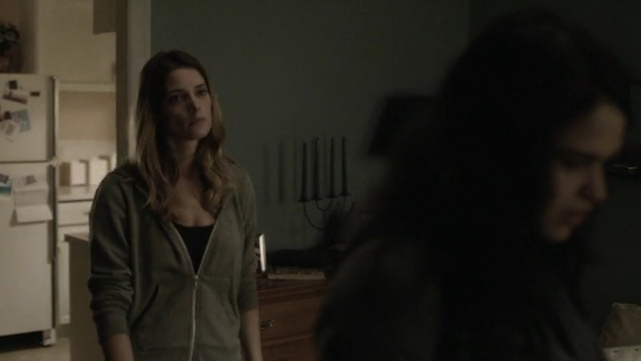 Ashley-Greene-dot-nl_Rogue4x05PoolBoy1750.jpg