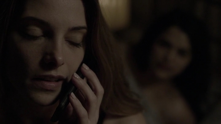 Ashley-Greene-dot-nl_Rogue4x05PoolBoy2676.jpg