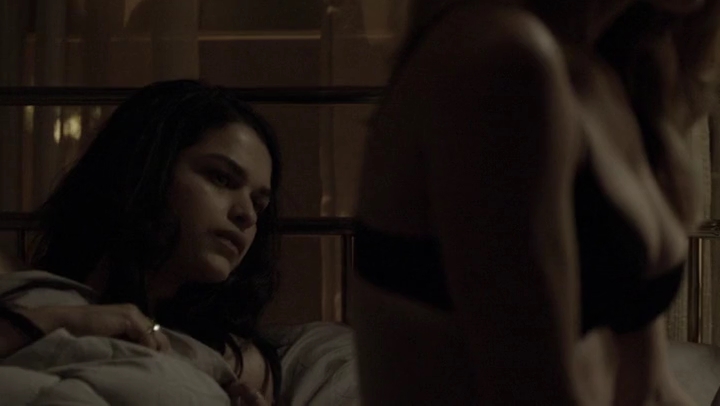 Ashley-Greene-dot-nl_Rogue4x05PoolBoy2686.jpg