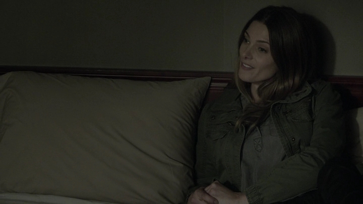 Ashley-Greene-dot-NL_Rogue4x07Bifocals0305.jpg Ashley-Greene-dot-NL_Rogue4x07Bifocals0305.jpg