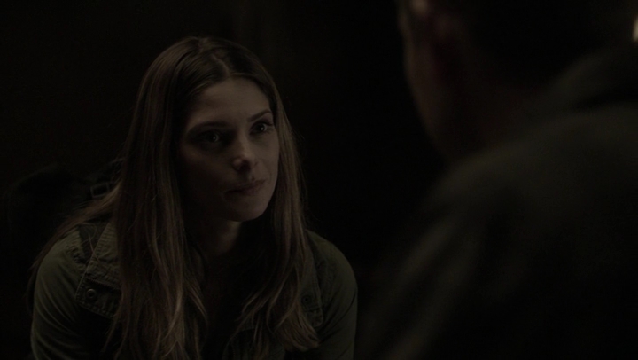 Ashley-Greene-dot-NL_Rogue4x07Bifocals1721.jpg