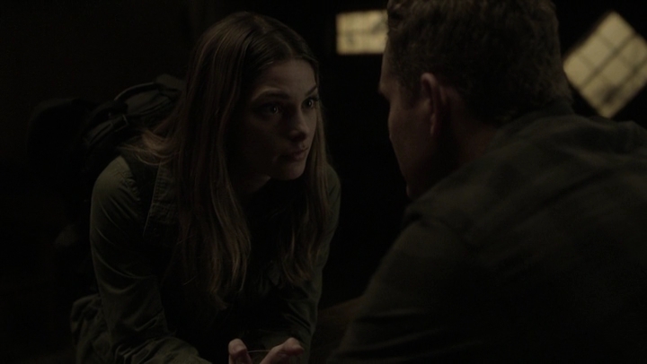 Ashley-Greene-dot-NL_Rogue4x07Bifocals1784.jpg Ashley-Greene-dot-NL_Rogue4x07Bifocals1784.jpg