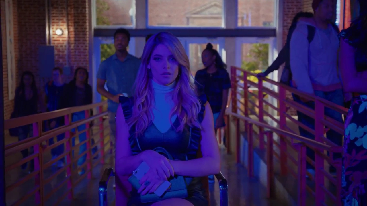 Ashley-Greene-dot-nl_StepUpHighWater2x06-1894.jpg