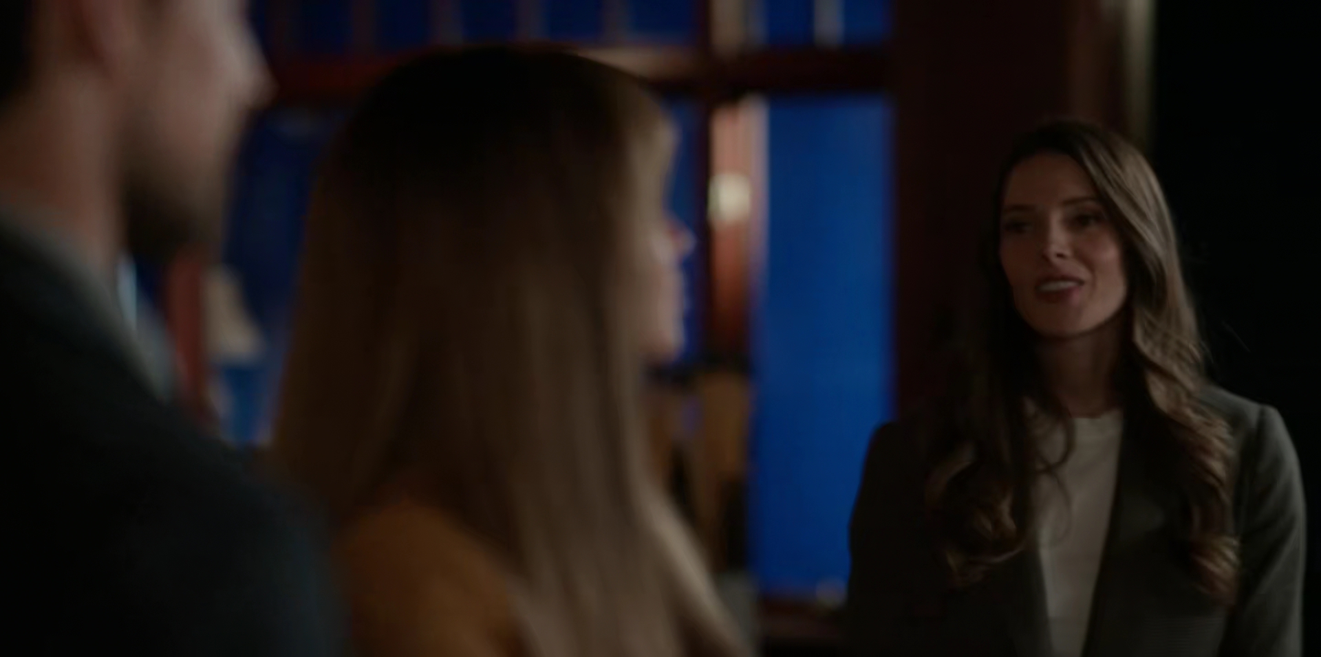 Ashley-Greene-dot-nl-WildCards1x06-0011.jpg
