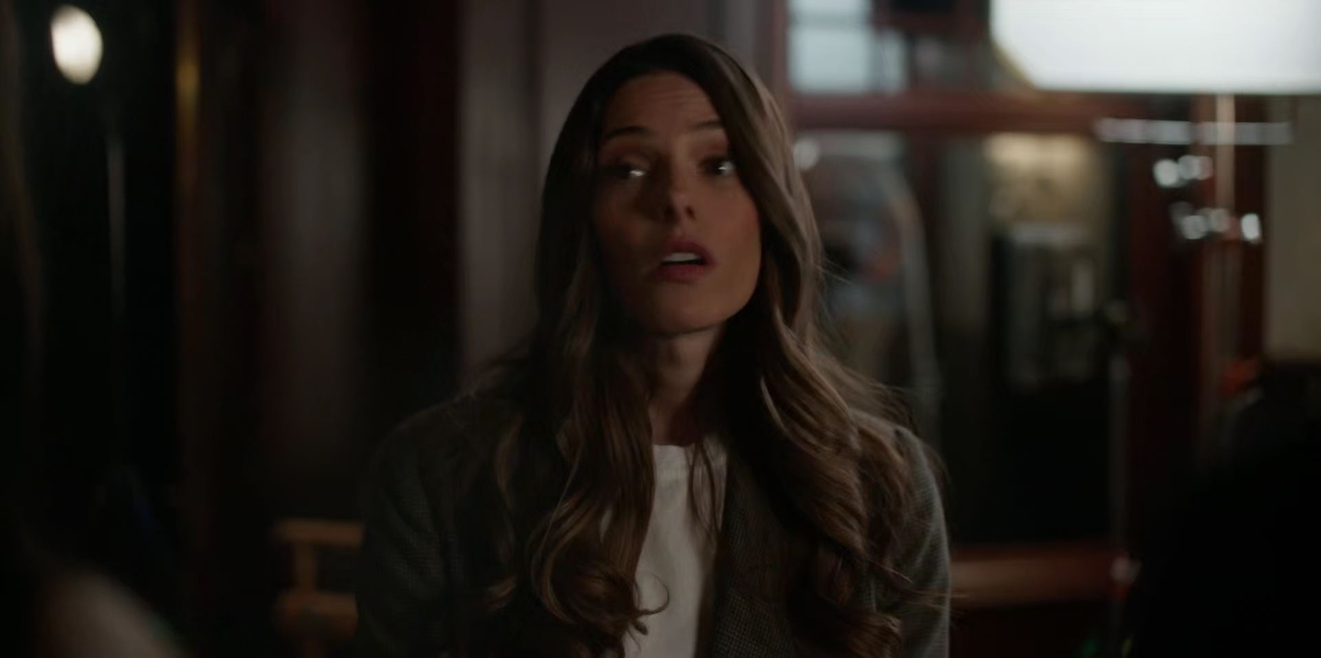 Ashley-Greene-dot-nl-WildCards1x06-0023.jpg