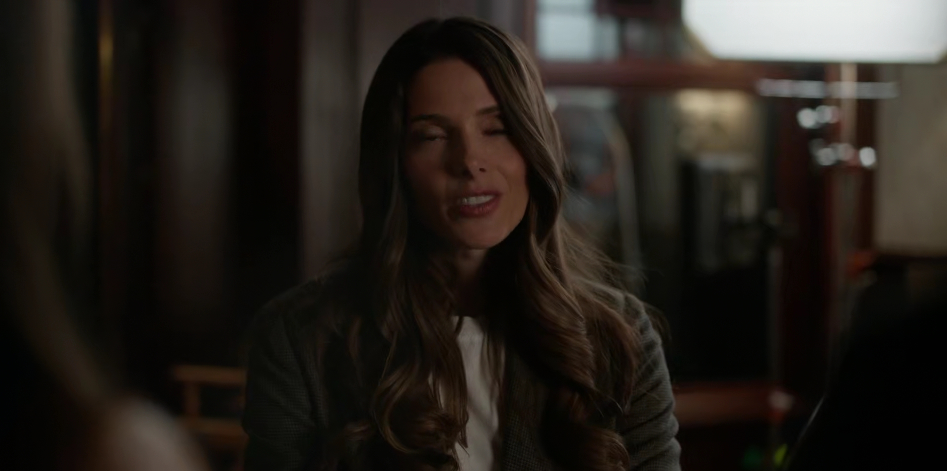 Ashley-Greene-dot-nl-WildCards1x06-0052.jpg