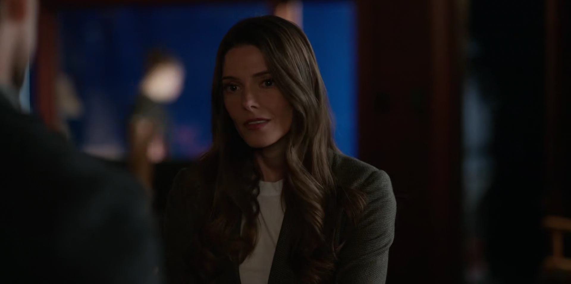 Ashley-Greene-dot-nl-WildCards1x06-0058.jpg