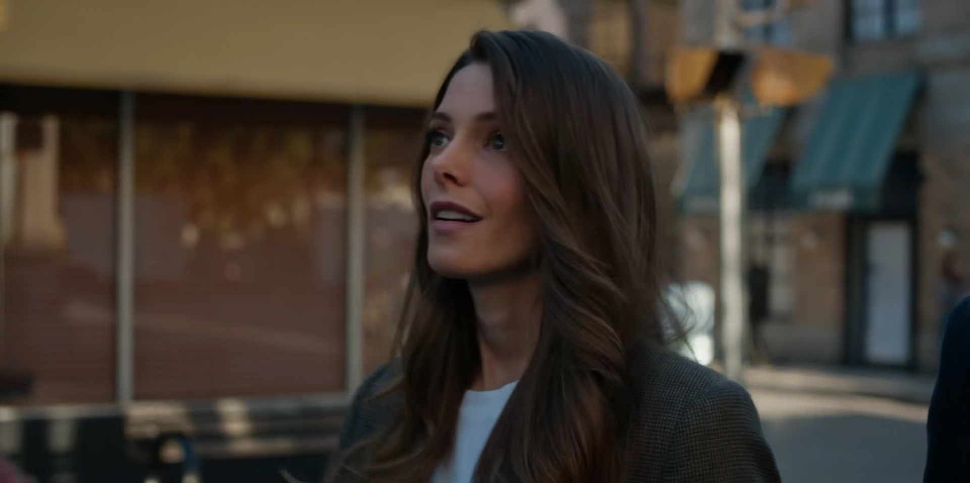 Ashley-Greene-dot-nl-WildCards1x06-0415.jpg