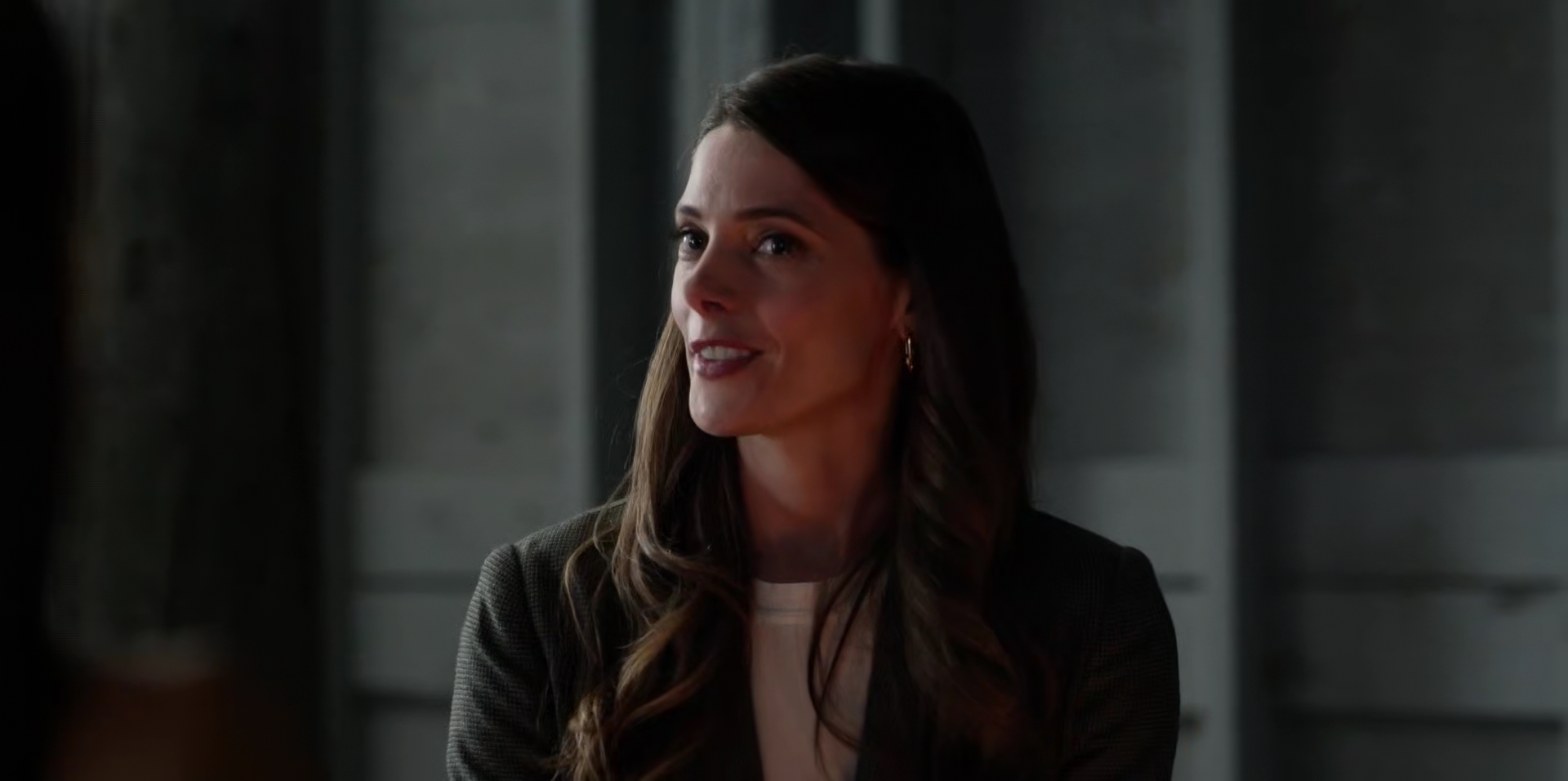 Ashley-Greene-dot-nl-WildCards1x06-0961.jpg