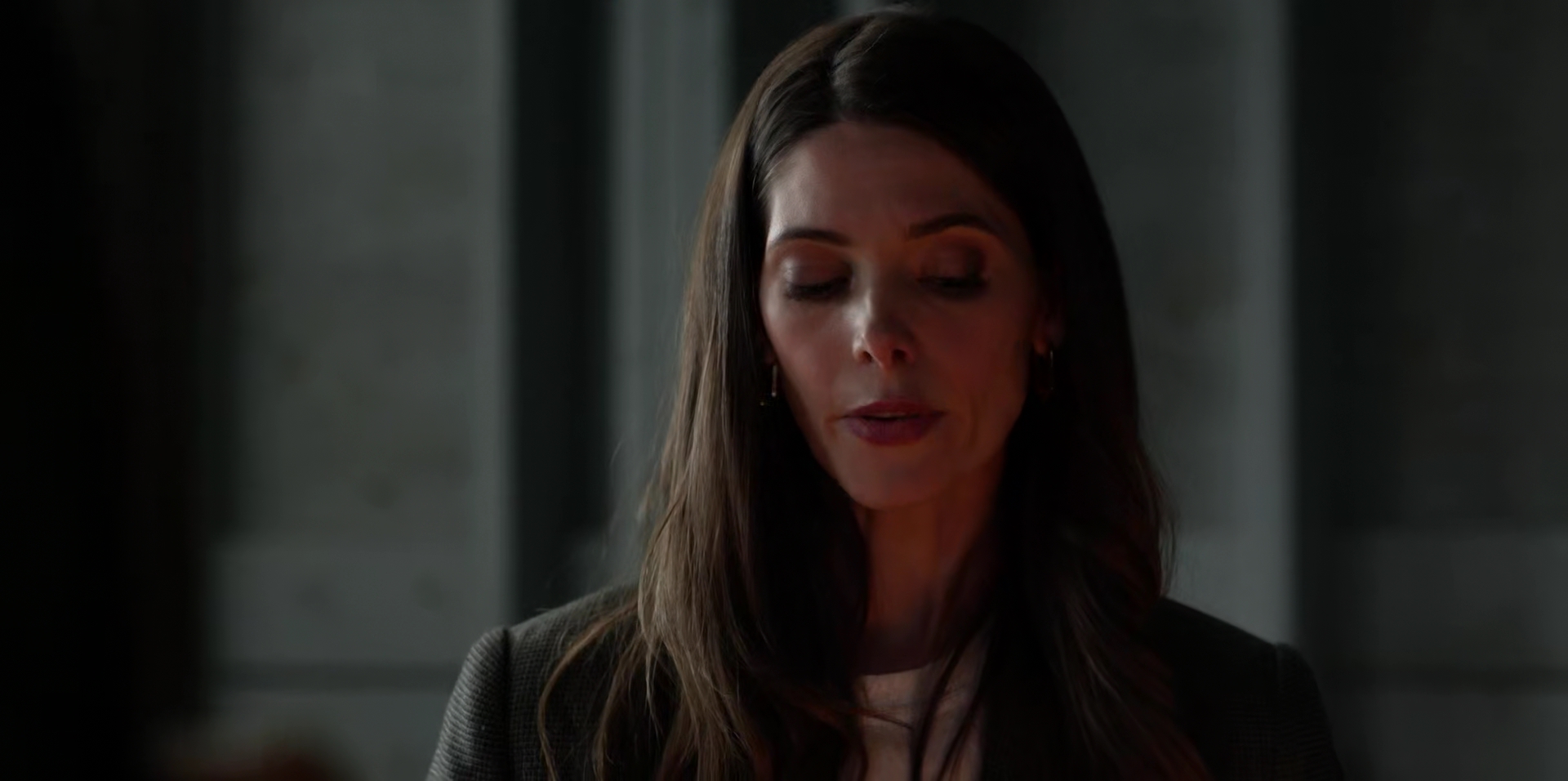 Ashley-Greene-dot-nl-WildCards1x06-1006.jpg