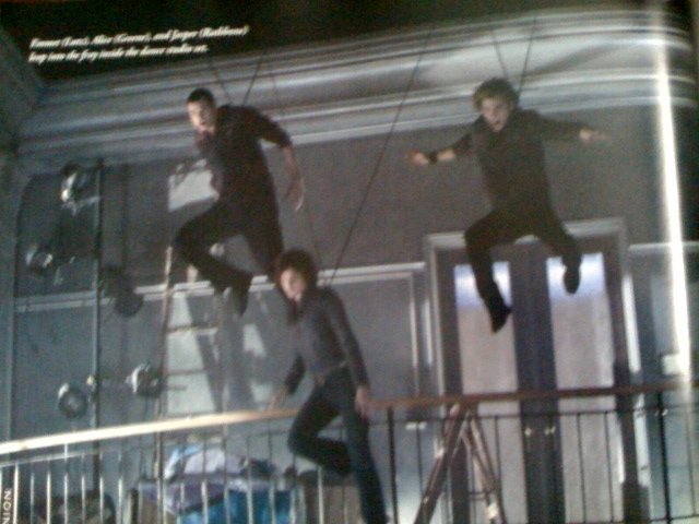 2008-IllustratedMovieCompainBook001.jpg